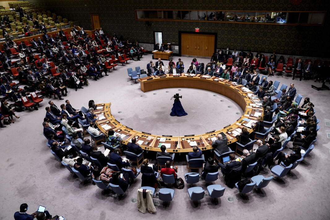 VETO: Kina og Russland la ned veto mot nye sanksjoner mot Nord-Korea i Sikkerhetsrådet torsdag. Rådets 13 øvrige medlemmer sa ja til sanksjonene, som USA foreslo etter en rekke rakettester. VETO: Kina og Russland la ned veto mot nye sanksjoner mot Nord-Korea i Sikkerhetsrådet torsdag. Rådets 13 øvrige medlemmer sa ja til sanksjonene, som USA foreslo etter en rekke rakettester.