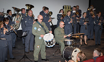 Flightsuits, pilotbriller og korps: Kadetter og veteraner på Top Gun-premiere