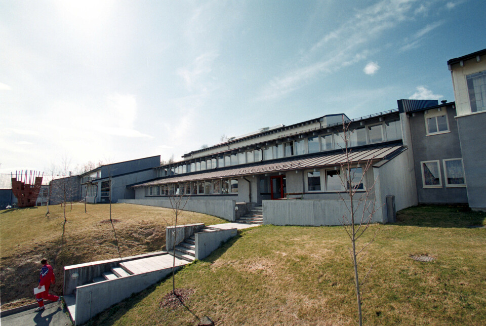 LUFTKRIGSSKOLEN: Luftkrigsskolen har rekordstor andel kvinner i kull Skare. Nå får tidligere kvinnelige luftprofiler pryde skolens vegger.