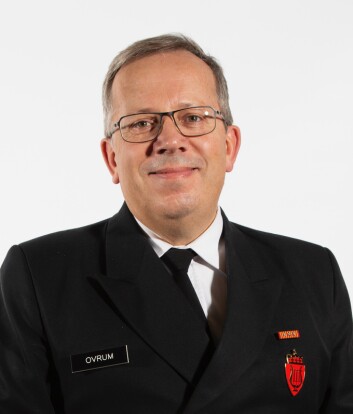 TUBIAST: Kapteinløytnant Arild Ovrum er hovedtillitsvalgt for alle korpsene i Forsvarets musikk. Selv spiller han tuba i Marinemusikken. TUBIAST: Kapteinløytnant Arild Ovrum er hovedtillitsvalgt for alle korpsene i Forsvarets musikk. Selv spiller han tuba i Marinemusikken.