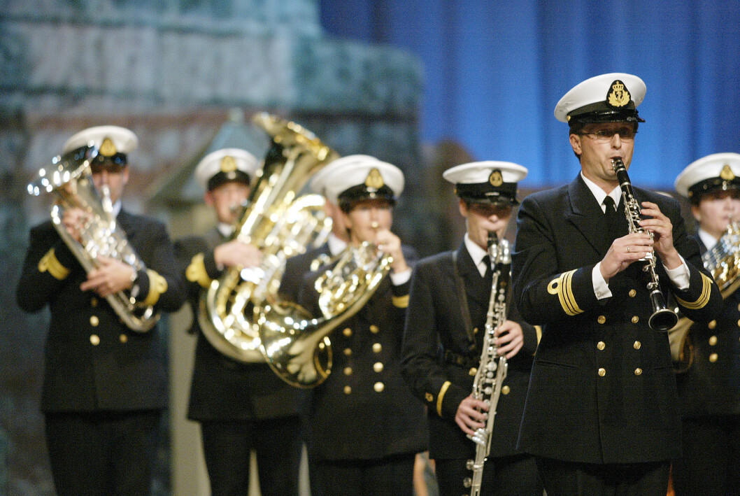 MARINEMUSIKKEN: Dette bildet viser korpset under Norwegian Military Tattoo i 2002. MARINEMUSIKKEN: Dette bildet viser korpset under Norwegian Military Tattoo i 2002.