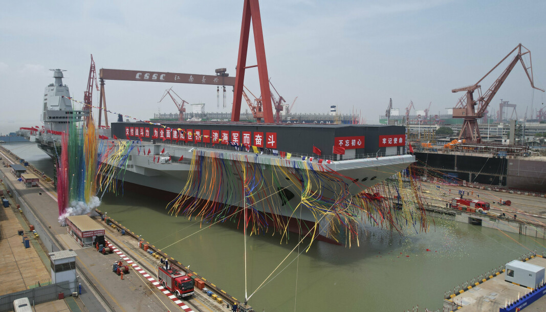 HANGARSKIP: Kina sjøsatte fredag hangarskipet Fujian, som er landets tredje.