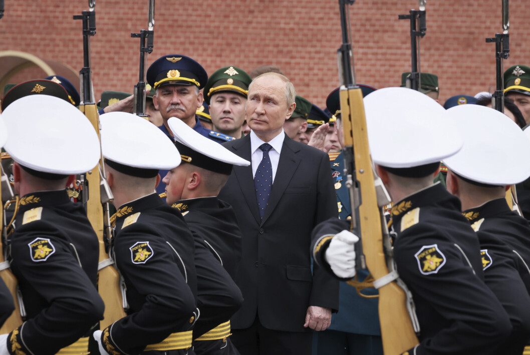 FRIVILLIG: Russlands president Vladimir Putin sier at det kun er frivillige soldater som deltar i kampene mot Ukraina. FRIVILLIG: Russlands president Vladimir Putin sier at det kun er frivillige soldater som deltar i kampene mot Ukraina.
