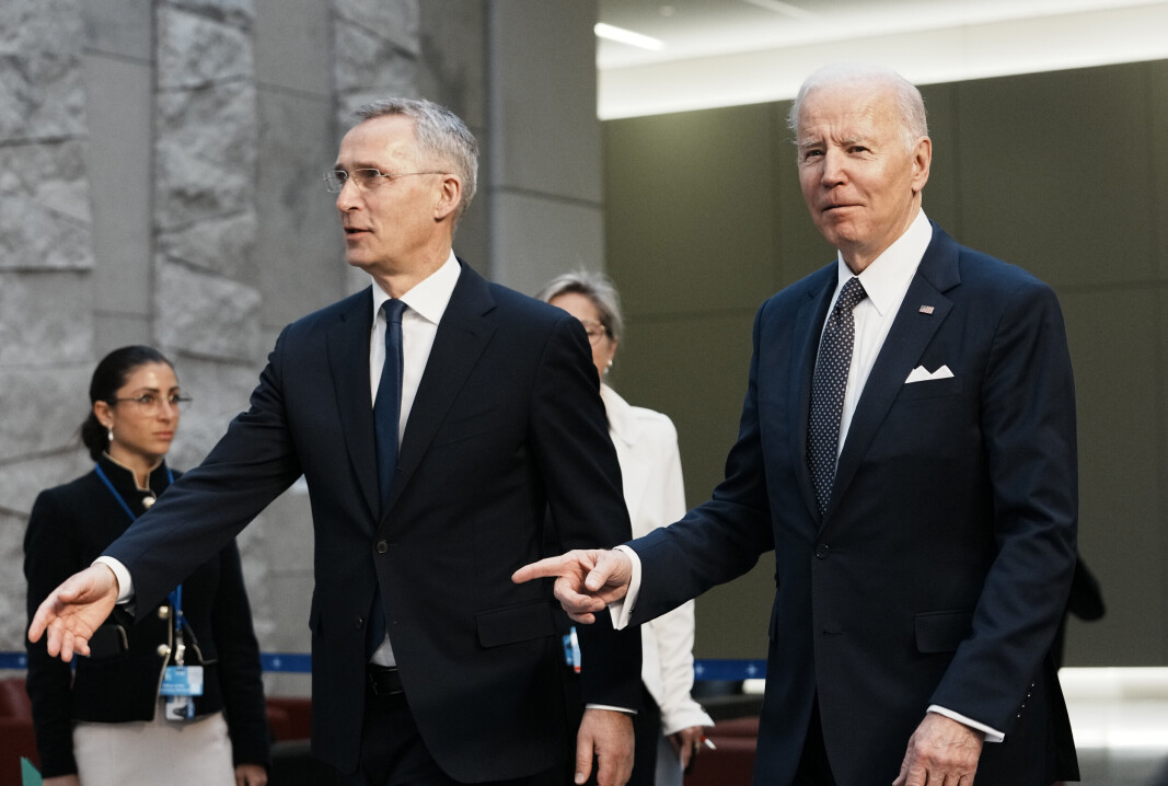 VEIEN VIDERE: Natos generalsekretær Jens Stoltenberg og USAs president Joe Biden under et Nato-møte i Brussel 24. mars. På toppmøtet i Madrid bør Nato-landenes ledere stille seg spørsmål om hva alliansen kunne gjort annerledes, både i Afghanistan og mot Russland, skriver Mikal Hem. VEIEN VIDERE: Natos generalsekretær Jens Stoltenberg og USAs president Joe Biden under et Nato-møte i Brussel 24. mars. På toppmøtet i Madrid bør Nato-landenes ledere stille seg spørsmål om hva alliansen kunne gjort annerledes, både i Afghanistan og mot Russland, skriver Mikal Hem.