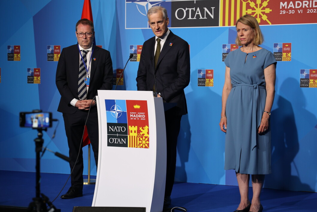 I MADRID: Forsvarsminister Bjørn Arild Gram, statsminister Jonas Gahr Støre og utenriksminister Anniken Huitfeldt møtte pressen mellom møtene onsdag. I MADRID: Forsvarsminister Bjørn Arild Gram, statsminister Jonas Gahr Støre og utenriksminister Anniken Huitfeldt møtte pressen mellom møtene onsdag.