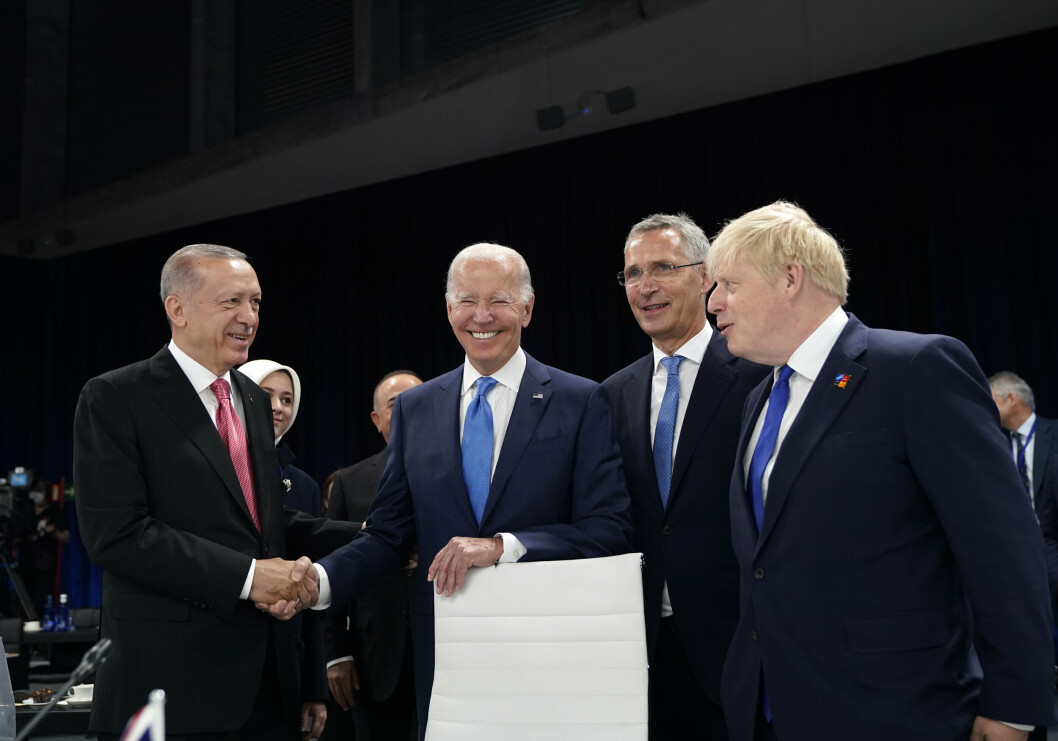 SAMLET: Tyrkias president Recep Tayyip Erdogan, USAs president Joe Biden, Natos generalsekretær Jens Stoltenberg og Storbritannias statsminister Boris Johnson avbildet under et møte under Nato-toppmøtet i Madrid.