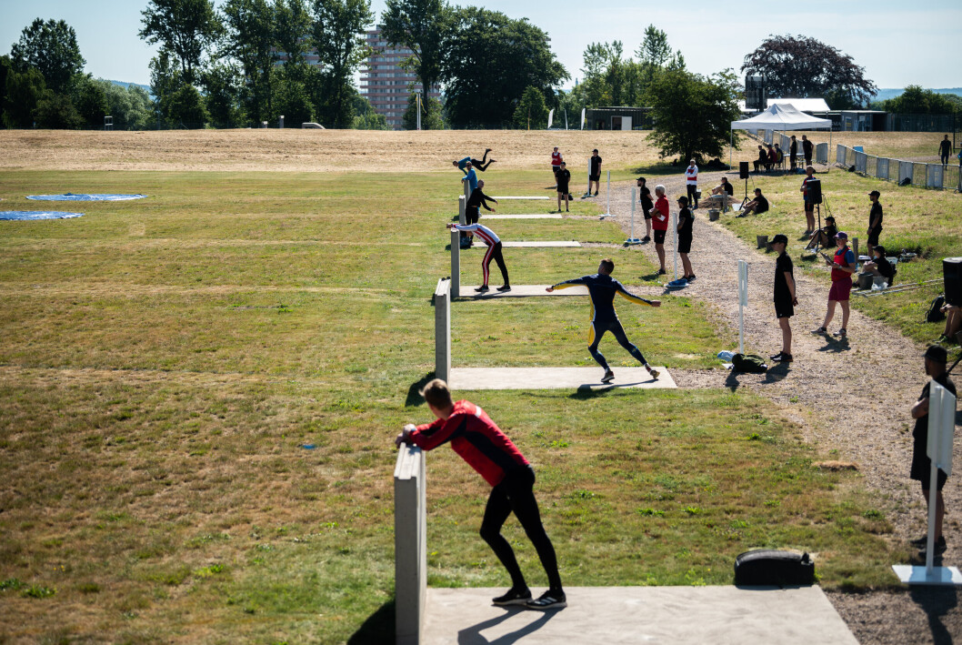Halmstad: Nordisk mesterskap i Militærfemkamp dag 2: granatkasting og svømhinder Halmstad: Nordisk mesterskap i Militærfemkamp dag 2: granatkasting og svømhinder