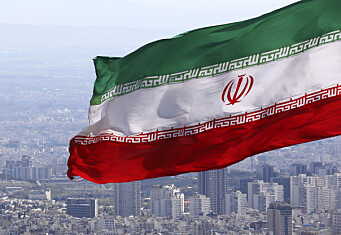 Irans revolusjonsgarde hevder å ha pågrepet britisk diplomat