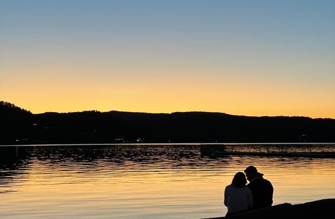 IDYLL: Solnedgangen er verdt å få med seg på Kjevik. IDYLL: Solnedgangen er verdt å få med seg på Kjevik.