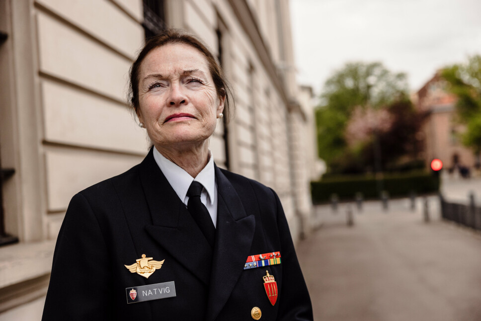 Sjefen for Forsvarsstaben, viseadmiral Elisabeth Natvig, bekrefter at enkeltsaker skal vurderes eksternt i Forsvaret.