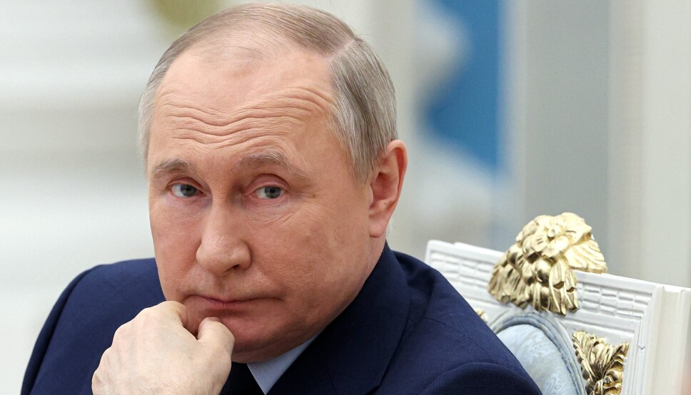 SVAKHETER: Ifølge norske eksperter kan angrepene på Krim vise svakheter hos de russiske styrkene. For president Vladimir Putin er slike nederlag ydmykende. Bildet er tatt i Moskva 20. april 2022.