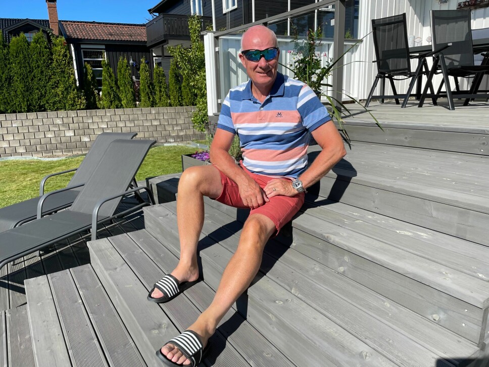 KUL: Det er noen år siden Haakon Bruun-Hanssen tok av seg admiraluniformen. Nå er han uformell i klesveien, men gir gjerne presise analyser av verdenssituasjonen iført shorts og badetøfler.