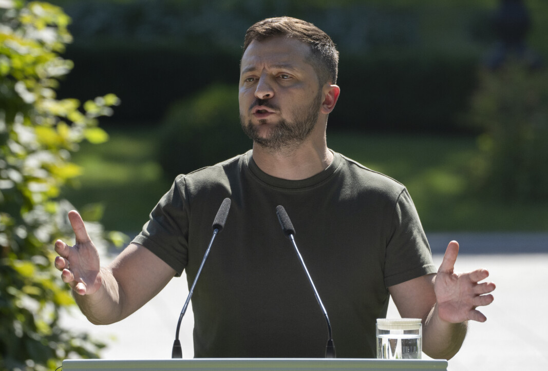 LOVER: Ukrainas president Volodymyr Zelenskyj lover at ethvert russisk angrep blir besvart. LOVER: Ukrainas president Volodymyr Zelenskyj lover at ethvert russisk angrep blir besvart.