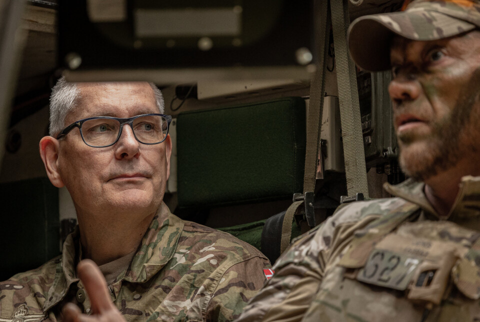 FORSVARSSJEF: General Flemming Lentfer under et besøk ved Oksebøl Kaserne i juni.