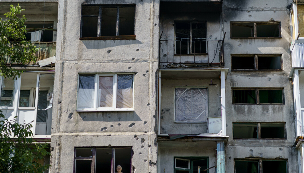 SIVILT MÅL: Et utbombet hus i Slavjansk, en av mange ukrainske byer som har vært utsatt for omfattende rakett- og granatangrep fra russiske styrker, mange av dem rettet direkte mot sivile nabolag. SIVILT MÅL: Et utbombet hus i Slavjansk, en av mange ukrainske byer som har vært utsatt for omfattende rakett- og granatangrep fra russiske styrker, mange av dem rettet direkte mot sivile nabolag.