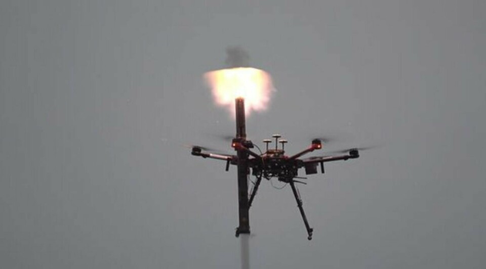 M/': Bildet viser en test i regi av Nammo der en M72 avfyres fra en drone. Foto: Nammo.