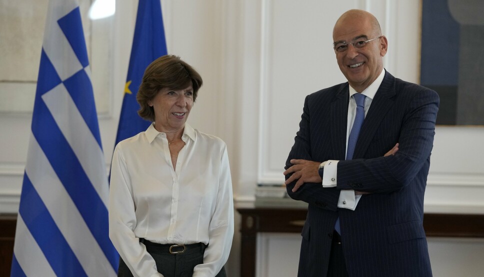 PÅ BESØK: Tidligere i uken fikk den greske utenriksministeren Nikos Dendias besøk av Frankrikes utenriksminister Catherine Colonna. Konflikten mellom Hellas og Tyrkia var høyt på dagsordenen.