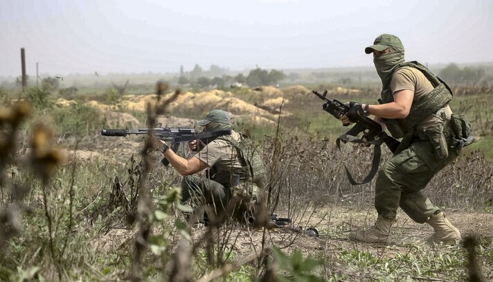 TREKKER TILBAKE: Russiske fallskjermjegere under et oppdrag i Ukraina 8. september 2022. TREKKER TILBAKE: Russiske fallskjermjegere under et oppdrag i Ukraina 8. september 2022.