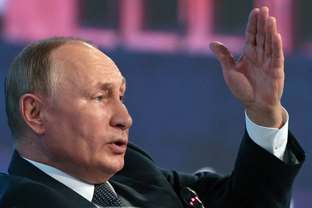TAPER TERRENG: Russlands president Vladimir Putin sliter i Ukraina, og har måttet trekke tilbake flere styrker i helgen. Russland-ekspert tror krigen allerede kan være tapt. TAPER TERRENG: Russlands president Vladimir Putin sliter i Ukraina, og har måttet trekke tilbake flere styrker i helgen. Russland-ekspert tror krigen allerede kan være tapt.
