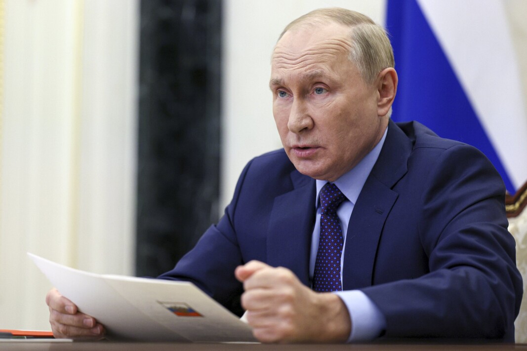 BRUTAL: Russlands president Vladimir Putin er under kritikk hjemme i Moskva og vil trolig svare med å gjøre politistaten enda mer brutal, sier Russland-kjenner. BRUTAL: Russlands president Vladimir Putin er under kritikk hjemme i Moskva og vil trolig svare med å gjøre politistaten enda mer brutal, sier Russland-kjenner.