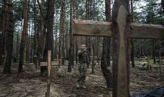 Ukraina: Noen av likene i gravene i Izium bærer preg av tortur