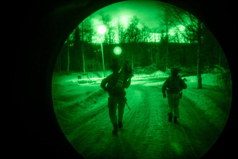 DET UVENTEDE: Alexander Beadle ved FFI skisserer tre strategiske sjokk som kan inntreffe i fremtiden. Dette illustrasjonsfotoet viser soldater fra Telemark bataljon under øvelse Cold Response i år.