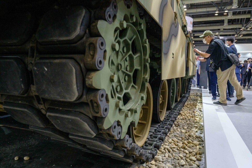 UTSTILLING: En Hyundai Rotem K2 stridsvogn på utstilling under Defense Expo Korea 21. september 21, 2022.