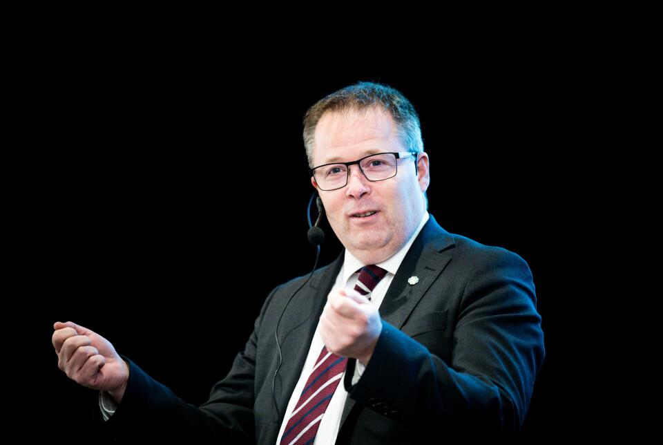 KIRKENES: Forsvarsminister Bjørn Arild Gram presenterer statsbudsjettets forsvarssatsning i Kirkenes
