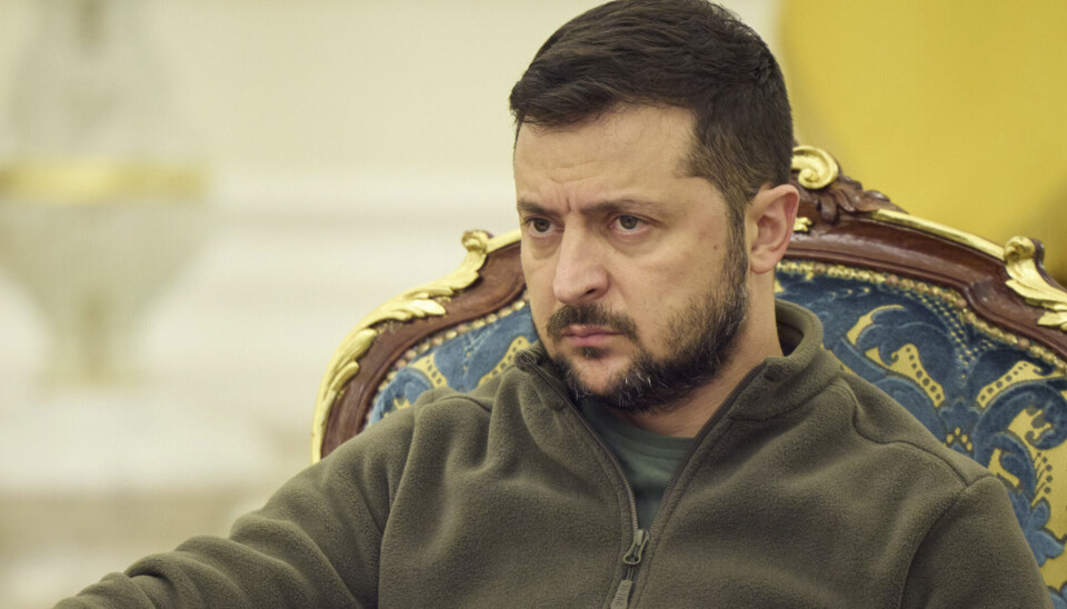 SANKSJONER: Ukrainas president Volodymyr Zelenskyj sier Russland må møtes med sanksjoner. Han avviser militært angrep mot Russland.