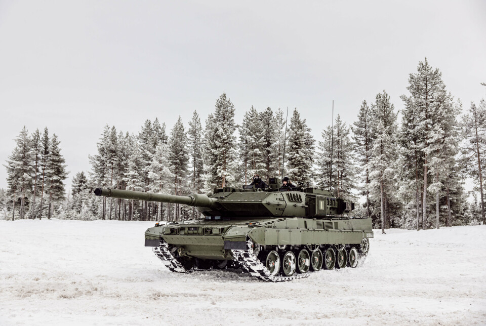FORVRENGT: Bildet er tatt under en presentasjon av koreanske Hyundai Rotem K2 Black Panther og tyske Leopard 2A7, der en av dem blir Norges nye stridsvogn.