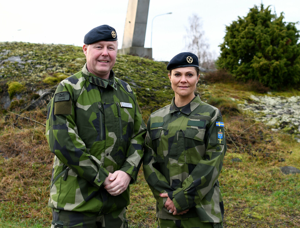 I UNIFORM: Kronprinsesse Victoria av Sverige på opplæring i Uppsala. Fotografert med Carl-Johan Edström.