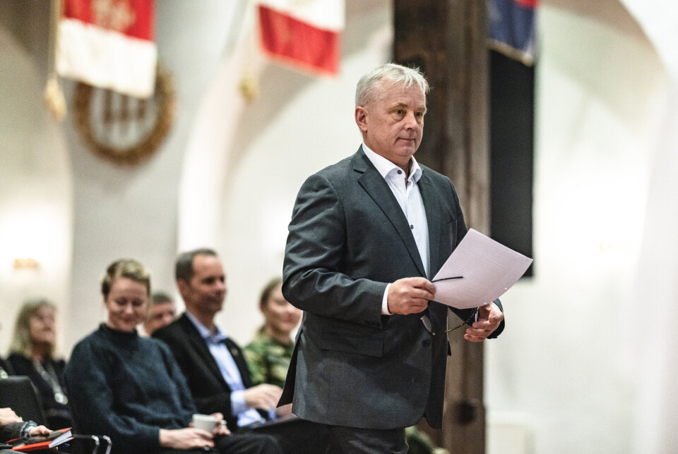 PÅ DIALOGMØTE: Forsvarskommisjonen inviterte tirsdag til dialogmøte i Fanehallen. Leder av kommisjonen er Knut Storberget.