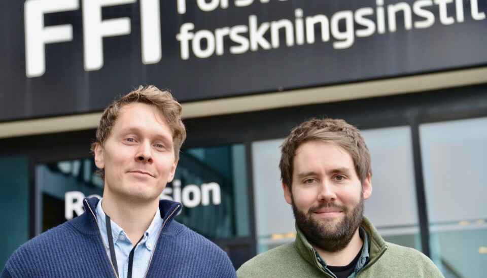 INGENIØRER: Eirik Grimstvedt og Bjørn Holst Pettersen hos FFI. Eirik Grimstvedt og Bjørn Holst Pettersen hos FFI.