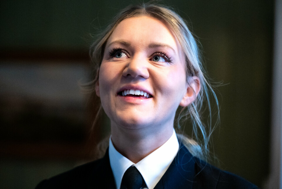 MOTTAR PRIS: Flotiljemester Tina Aimée Saltskår tildeles Forsvarets mangfold- og likestillingspris 2022 for sitt arbeid og innsats for gravides rettigheter i Forsvaret.