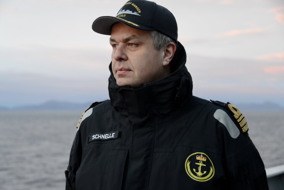 KNM FRIDTJOF NANSEN: Skipssjef Stian Schnelle gjorde førstegangstjeneste i 1999. Deretter ble det noen år med studier. Han har vært i Sjøforsvaret siden 2003. Skipssjef Stian Schnelle