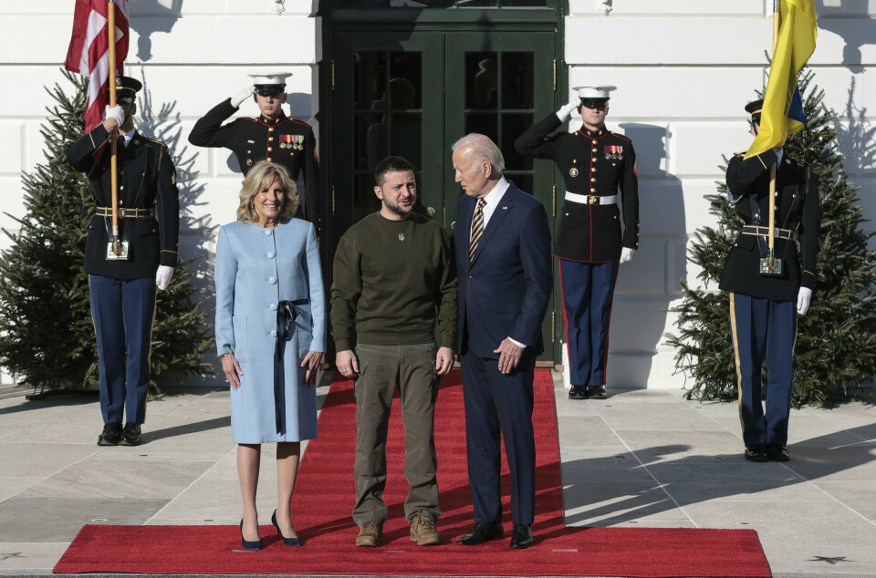 DET HVITE HUS: President Joe Biden og førstedame Jill Biden tar i mot Ukrainas president, Volodymyr Zelenskyj i Det Hvite Hus, 21. desember 2022.