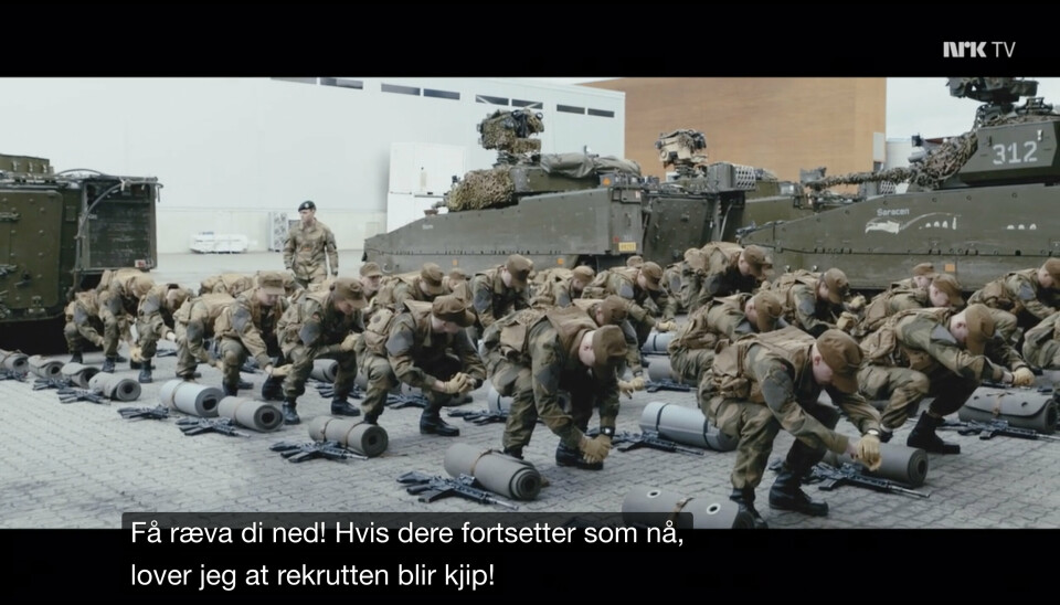 KJEFT OG SMELL: Fremtoningen til befalet i NRK-serien «Klar til strid» skapte reaksjoner blant seere.