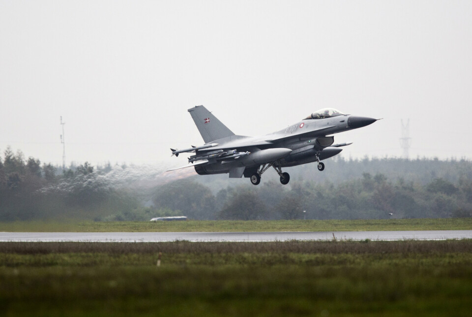 ØKT AKTIVITET: I 2021 ble dansk militærberedskap aktivert 30 ganger, i følge tall fra danske TV 2. Bilde av dansk F-16 tar av på den militære flyplassen, Flyvestation Skrydstrup i Jutland, Danmark i 2014.