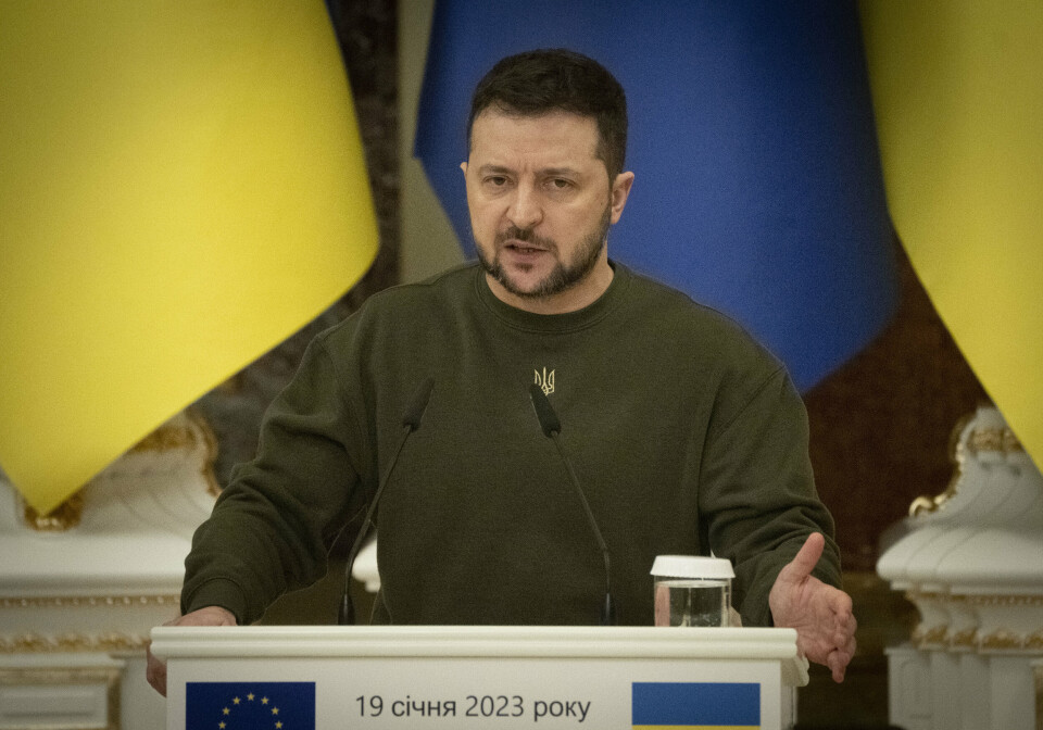 GIR IKKE OPP: Ukraina nekter å gi opp håpet om å få moderne stridsvogner fra vesten, sier president Volodymyr Zelenskyj.