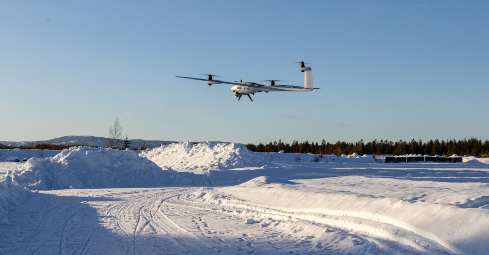 VERTIKAL: Det ble vist frem og testet mange typer droner under AWE. Norske Obsima stilte blant annet med en batteridrevet fixed-wing drone som kan ta av vertikalt.