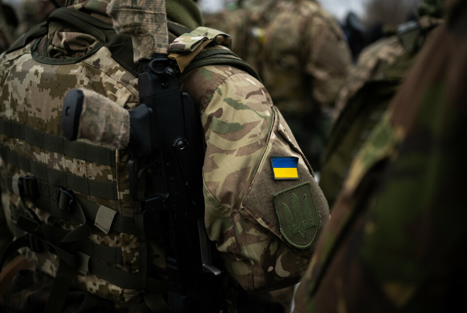 KONSEKVENSER: Både Forsvarskommisjonen og det nye fagmilitære rådet må gå dypt inn i konsekvensene krigen i Ukraina har for norsk sikkerhets- og forsvarspolitikk, skriver innleggsforfatterne.