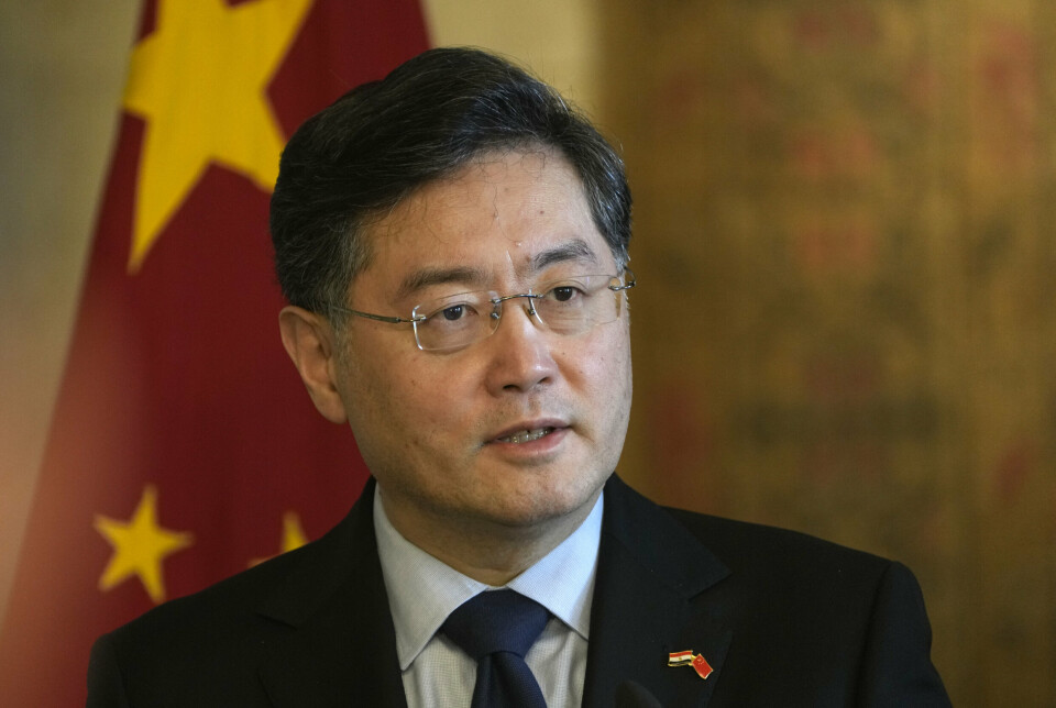 UKRAINA: Kinas utenriksminister sier Beijing vil fortsette å fremme fredssamtaler.