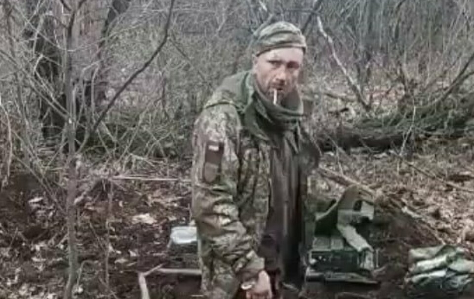 KRIGSFANGE: Mannen på videoen roper «leve Ukraina», før han blir truffet av flere skudd.