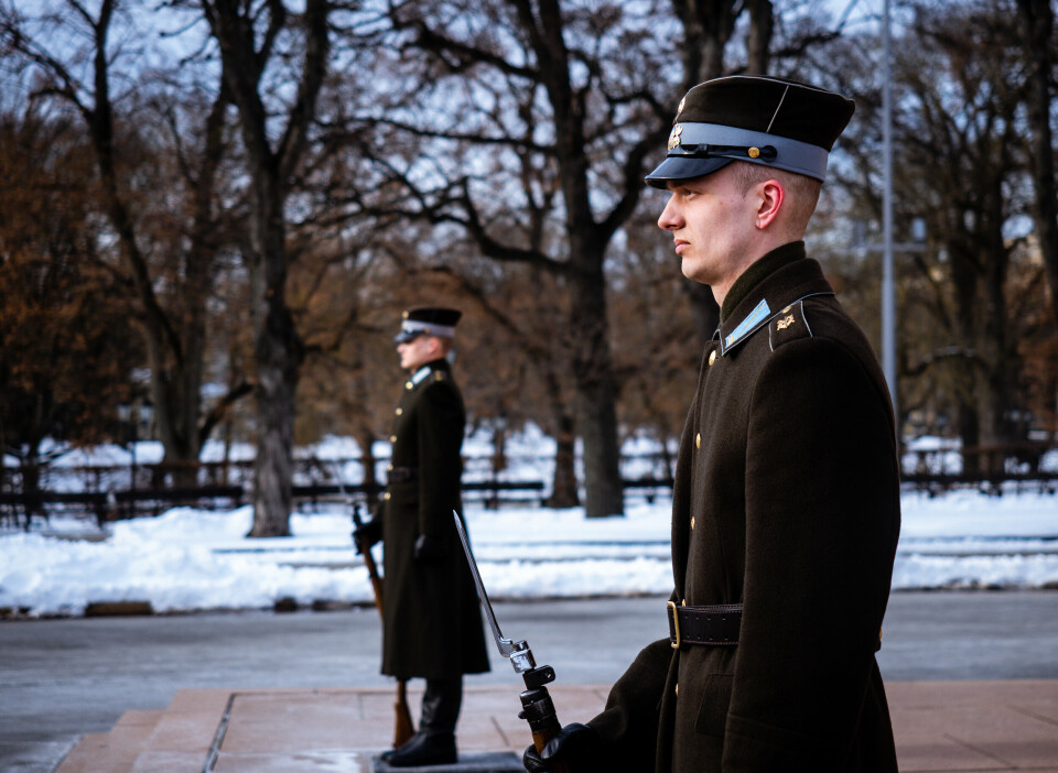 VAKTER: Latvia sliter med rekruttering av professjonelle soldater, og tyr derfor til verneplikt