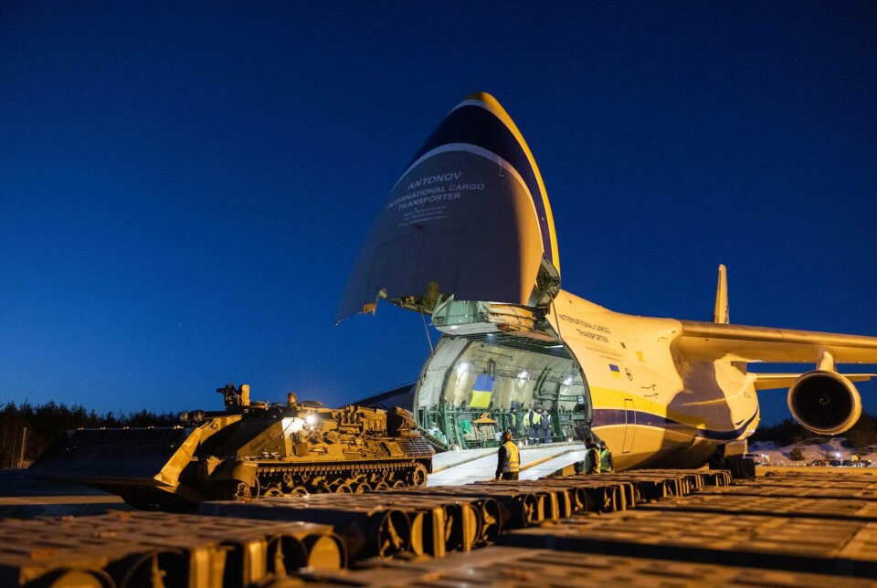 ANTONOV: Stridsvognene ble fløyet ut av Norge med et gigantfly av typen Antonov AN-124.