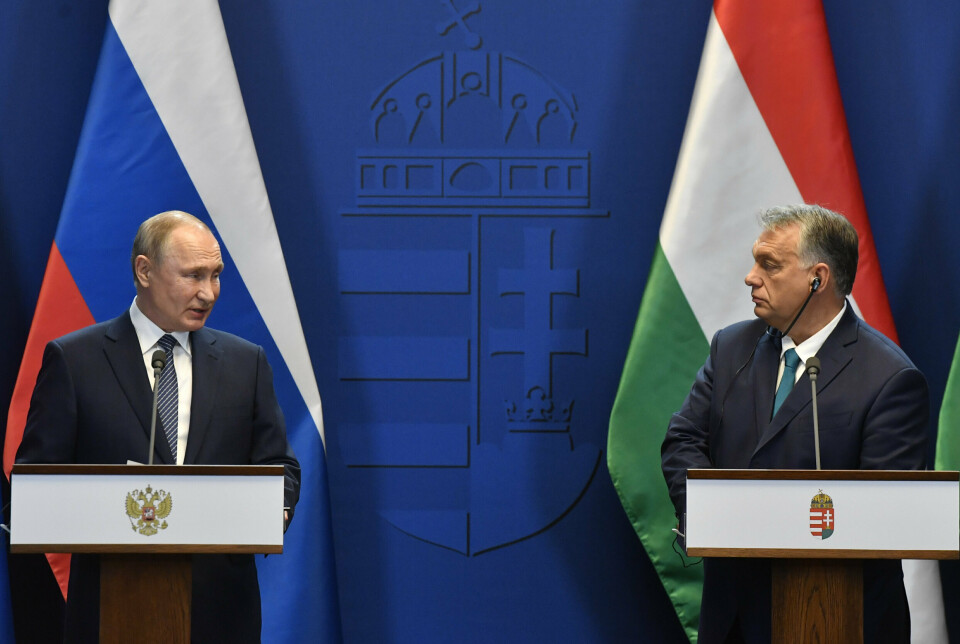 ARRESTERER IKKE: Vladimir Putin og Viktor Orban i Ungarn 30. oktober 2019. ICC har utstedt arrestordre på Putin. Men dersom han skulle reise til Ungarn, vil han ikke bli pågrepet der.