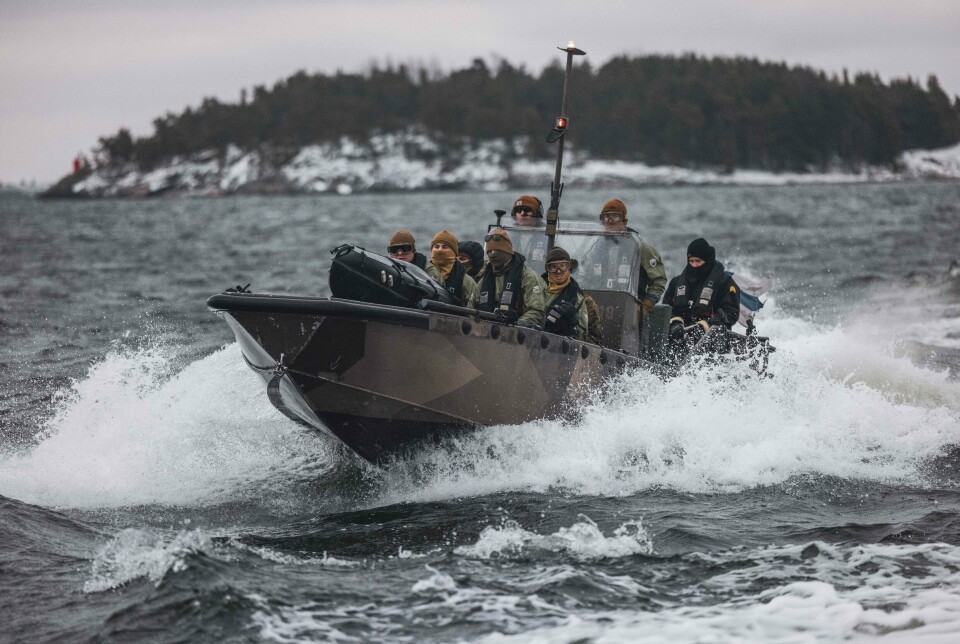 FINLAND: Soldater fra U.S. Marines sin «2nd Marine Logistics Group» i en finsk G-båt i Østersjøen, 25. november 2022.