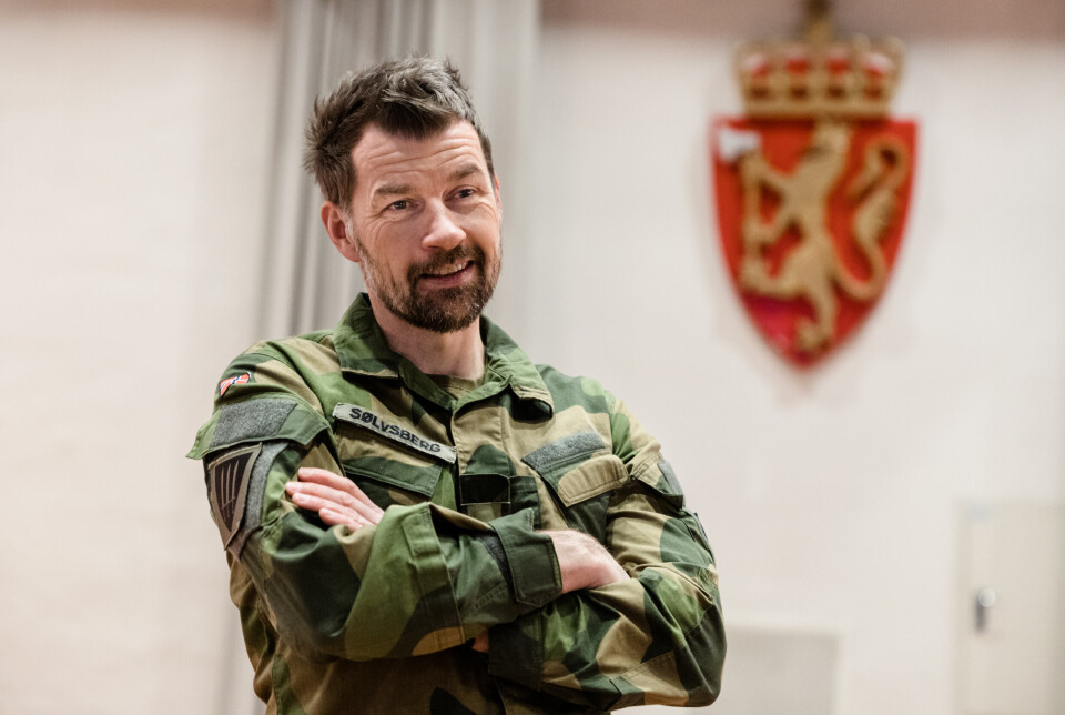 OVER DAMMEN: I høst flytter oberst Frank Sølvsberg til New York for å arbeide i den norske FN-delegasjonen. Bildet er tatt i forbindelse med et pressemøte i Fanehallen i 2022.