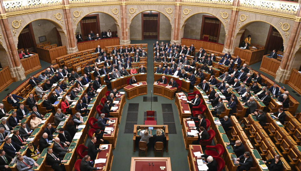 JA: Den ungarske nasjonalforsamlingen stemte for et finsk nato-medlemskap mandag.