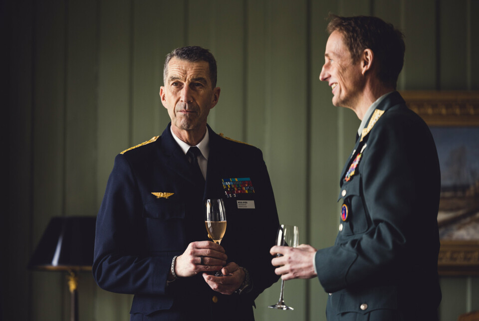 SAMARBEID: Generalene Micael Bydén og Eirik Kristoffersen møtes jevnlig. Denne gangen er øvelsen Nordic Response er samtaleemne.